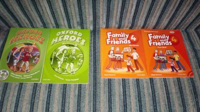 Лот: 5607101. Фото: 1. oxford heroes и family and friends. Словари