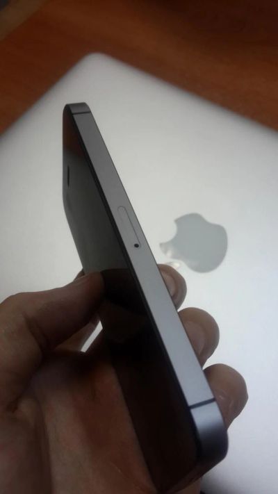 Лот: 8752878. Фото: 1. Смартфон Apple iPhone 5S 16GB... Смартфоны