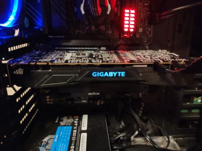 Лот: 18350940. Фото: 1. Видеокарта gtx 1080ti gigabite. Видеокарты