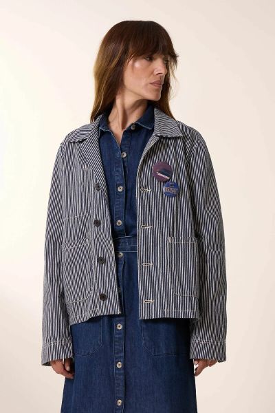 Лот: 24643244. Фото: 1. Куртка LaRedoute. Пиджаки, жакеты, жилеты