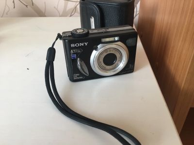 Лот: 13922780. Фото: 1. Фотоаппарат Sony DSC-W15 + Memory... Цифровые компактные