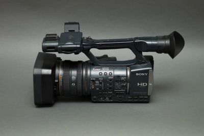 Лот: 11425259. Фото: 1. видео камера hdr-ax2000. Видеокамеры