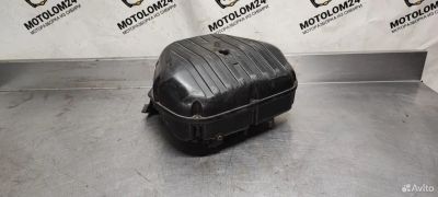 Лот: 22463216. Фото: 1. Корпус воздушного фильтра Suzuki... Запчасти