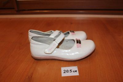 Лот: 4728022. Фото: 1. туфли белые. Туфли