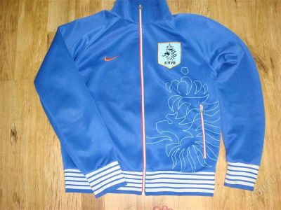 Лот: 860722. Фото: 1. Спортивная кофта NIKE. Свитеры, толстовки, худи