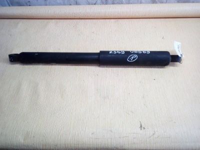 Лот: 21420001. Фото: 1. Амортизатор Isuzu Bighorn UBS69. Ходовая, подвеска, рулевое управление