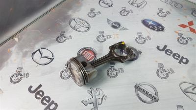 Лот: 24609378. Фото: 1. Шатун Audi A4 ALT 06A198401E. Двигатель и элементы двигателя
