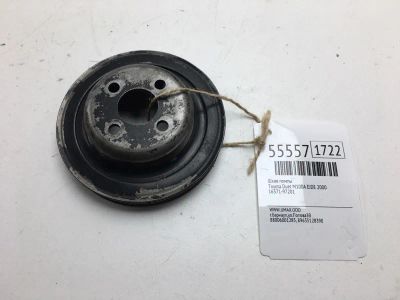 Лот: 20397633. Фото: 1. Шкив помпы Toyota Duet 2000 1637197201... Двигатель и элементы двигателя