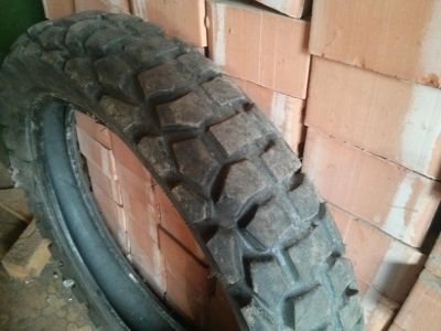 Лот: 7100142. Фото: 1. Шина покрышка Dunlop D605 18... Запчасти