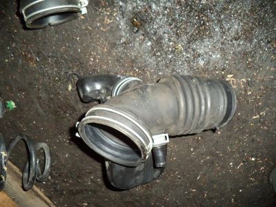 Лот: 14590709. Фото: 1. Патрубок воздушного фильтра NISSAN... Двигатель и элементы двигателя