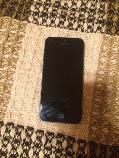 Лот: 5366790. Фото: 1. iphone 5 16 gb. Смартфоны