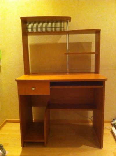 Лот: 3255455. Фото: 1. Компьютерный стол. Компьютерные и письменные столы