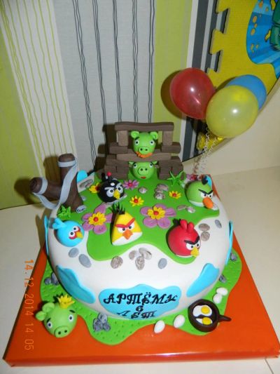 Лот: 5062761. Фото: 1. торт с Angry Birds. Торты, пирожные