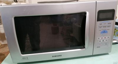 Лот: 18274041. Фото: 1. СВЧ-печь Samsung. Микроволновки, мини-печи