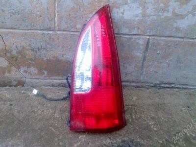 Лот: 781002. Фото: 1. Задний Стопак правый Mazda Premasy. Оптика и освещение