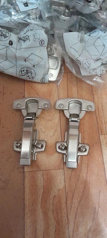 Лот: 25882500. Фото: 1. Петля мебельная с доводчиком... Мебельная фурнитура и наполнители