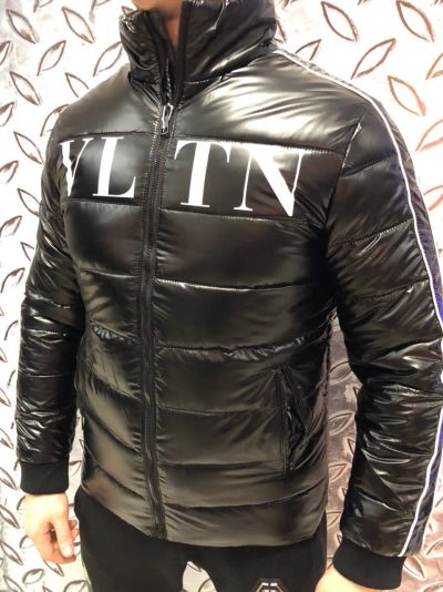 Лот: 14976022. Фото: 1. пуховик Valentino. Верхняя одежда