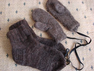 Лот: 14767854. Фото: 1. Носки + варежки детские. Носки, колготки