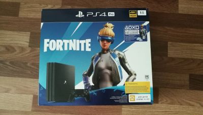 Лот: 14770002. Фото: 1. Новая Sony PlayStation 4 Pro 1Tb... Игровые приставки, консоли
