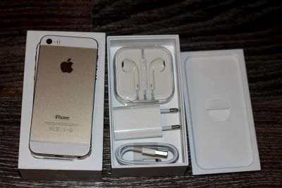 Лот: 3651860. Фото: 1. IPhone 5S 16gb Gold. Гарантия... Смартфоны