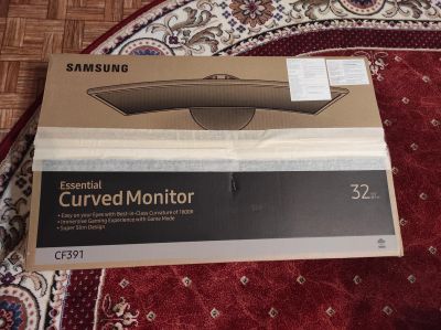 Лот: 18344988. Фото: 1. монитор Samsung 32" белый. ЖК-мониторы