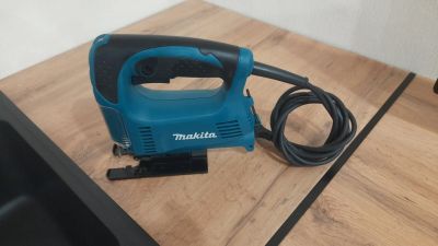 Лот: 19899739. Фото: 1. Электролобзик Makita. Электроинструмент