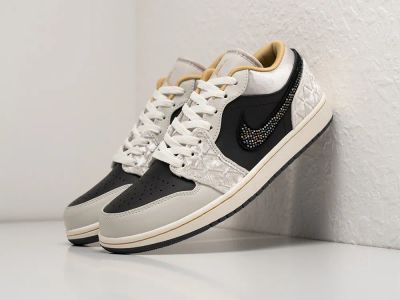 Лот: 20742547. Фото: 1. Кроссовки Nike Air Jordan 1 Low. Кеды, кроссовки, слипоны