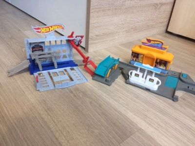 Лот: 11895272. Фото: 1. Игровой набор Hot Wheels Автосервис... Конструкторы