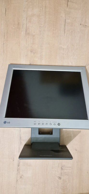 Лот: 20667546. Фото: 1. LG L1510S. ЖК-мониторы