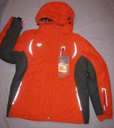 Лот: 18410674. Фото: 1. горнолыжная куртка яркая оранжевая... Верхняя одежда