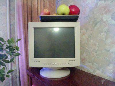 Лот: 1663014. Фото: 1. Samsung. ЭЛТ-мониторы