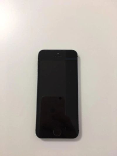 Лот: 8587782. Фото: 1. IPhone 5S 16GB Space Grey. Смартфоны