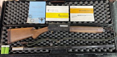 Лот: 18028378. Фото: 1. Ружье Browning Auto-5 кал.12х76. Охотничье оружие