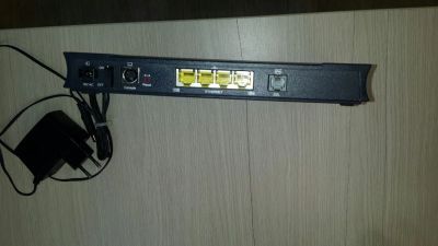 Лот: 19327597. Фото: 1. Xdsl Modem Thomson TG605s 4-wire. Маршрутизаторы (роутеры)