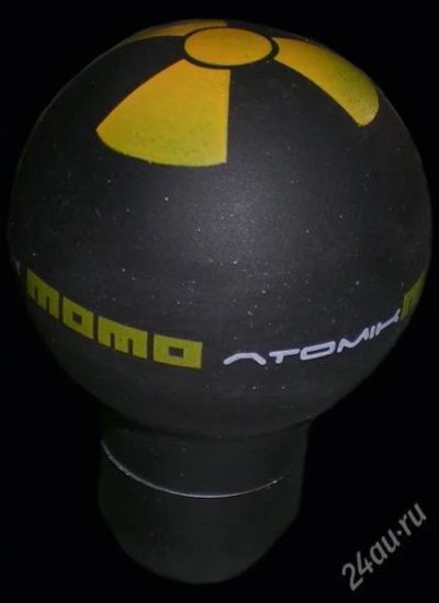 Лот: 748734. Фото: 1. Насадка на ручку КПП MOMO Atomik. Детали тюнинга