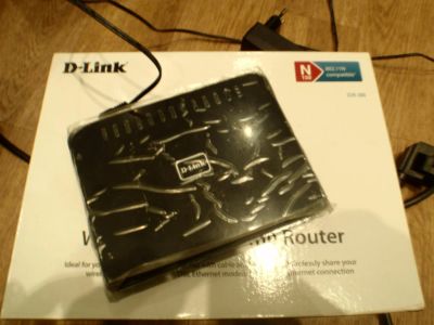 Лот: 3725127. Фото: 1. Роутер D-link DIR-300. WiFi, Bluetooth адаптеры