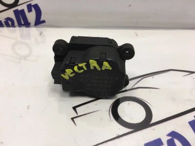 Лот: 21716200. Фото: 1. сервопривод заслонки печки Opel... Двигатель и элементы двигателя