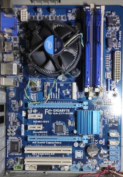 Лот: 22570804. Фото: 1. Gigabyte GA-Z77-DS3H + i5 3330... Комплекты запчастей