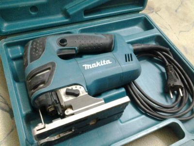 Лот: 3671808. Фото: 1. Лобзик Makita 4350CT 720Вт. Электроинструмент
