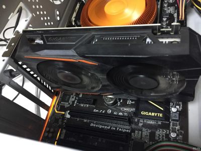 Лот: 13046113. Фото: 1. Видеокарта Gigabyte GeForce GTX... Видеокарты