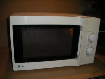Лот: 18302800. Фото: 1. Микроволновка LG MS2027C. Микроволновки, мини-печи