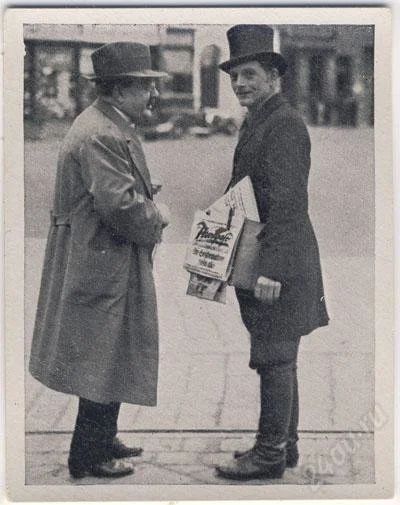 Лот: 62559. Фото: 1. Германия. 3-й Рейх. Конец 30-х... Наклейки, карточки, вкладыши
