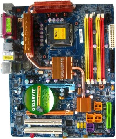 Лот: 7917923. Фото: 1. Навороченная GigaByte GA-965P-DS4... Материнские платы