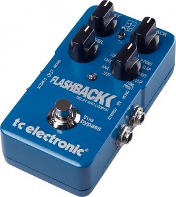 Лот: 6582953. Фото: 1. TC Electronic Flashback Delay... Гитарные эффекты и комбоусилители