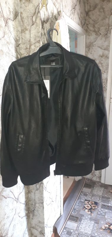 Лот: 25523603. Фото: 1. Продам кожаную куртку 58р. Верхняя одежда