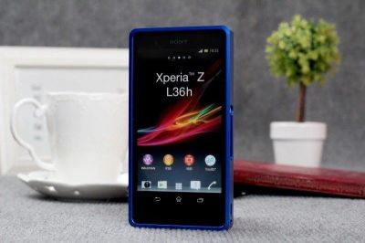 Лот: 5207420. Фото: 1. Алюминиевый бампер для Sony Z... Чехлы, бамперы