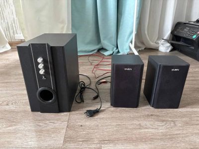 Лот: 25623323. Фото: 1. Колонки SVEN SPS-820. Портативные, беспроводные колонки