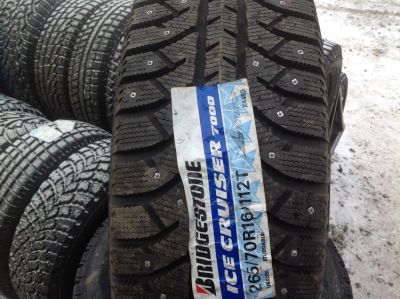 Лот: 4797766. Фото: 1. 265 70r16 Bridgestone Ice Cruiser-7000... Шины
