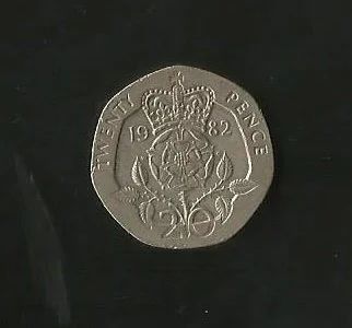 Лот: 15588989. Фото: 1. Великобритания 20 пенсов 1982... Великобритания и острова