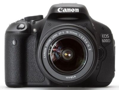 Лот: 4513747. Фото: 1. Срочно продам Canon 600D. Цифровые зеркальные